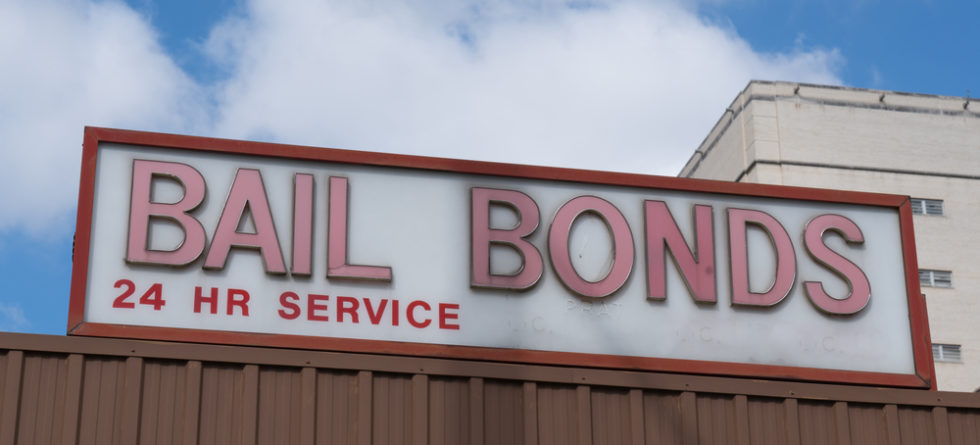 Why You Should Use a Bail Bonds Service